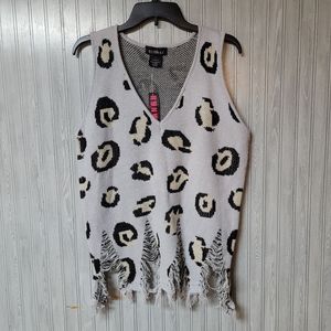 Runway Seven Grey and Black Leopard Print Fringe V Neck Sweater